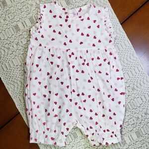 Baby Girl's Heart Print Romper Size 6-9mo